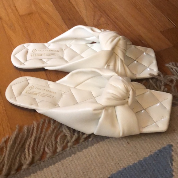 Call it spring knotted slide ‘Simeoni’ sandal - Picture 2 of 4